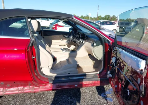 2020 Mercedes-Benz C 300 4Matic z USA, uszkodzony, nr VIN WDDWK8EB3LF973894